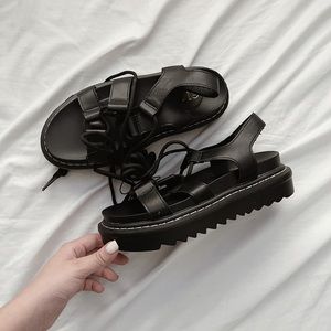 NEW DUPES dr. martens strappy sandals